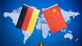 Chinese defense minister holds talks with German counterpart